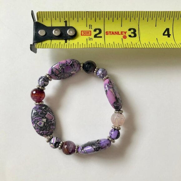Multi-Shades of Purple, beaded, stretch bracelet, approximately 2.5" unstretched - Picture 2 of 2